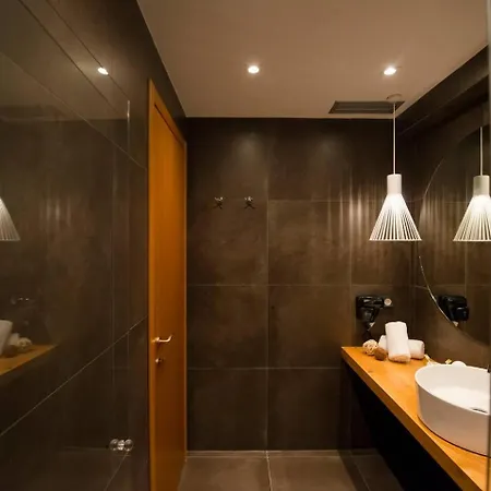 Apartment Ma Maison Nο 2, Luxury With Parking, Ultra High Speed Internet 200 Mbps, 15' To Acropolis By Metro, 1' From Metro