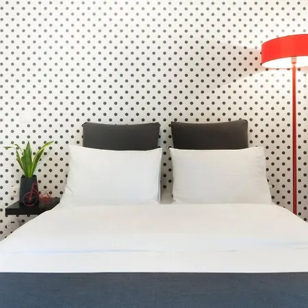 Apartment Ma Maison Nο 2, Luxury With Parking, Ultra High Speed Internet 200 Mbps, 15' To Acropolis By Metro, 1' From Metro Athen