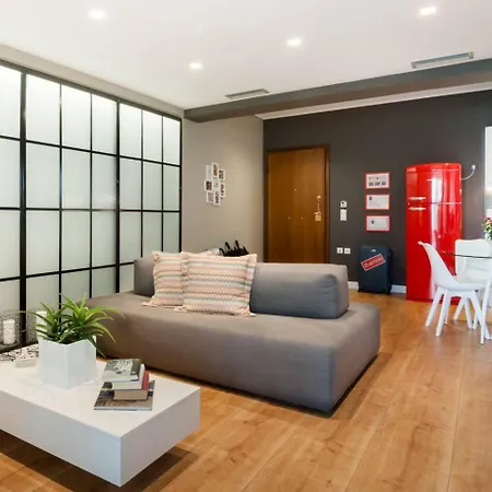 Apartment Ma Maison Nο 2, Luxury With Parking, Ultra High Speed Internet 200 Mbps, 15' To Acropolis By Metro, 1' From Metro Athen